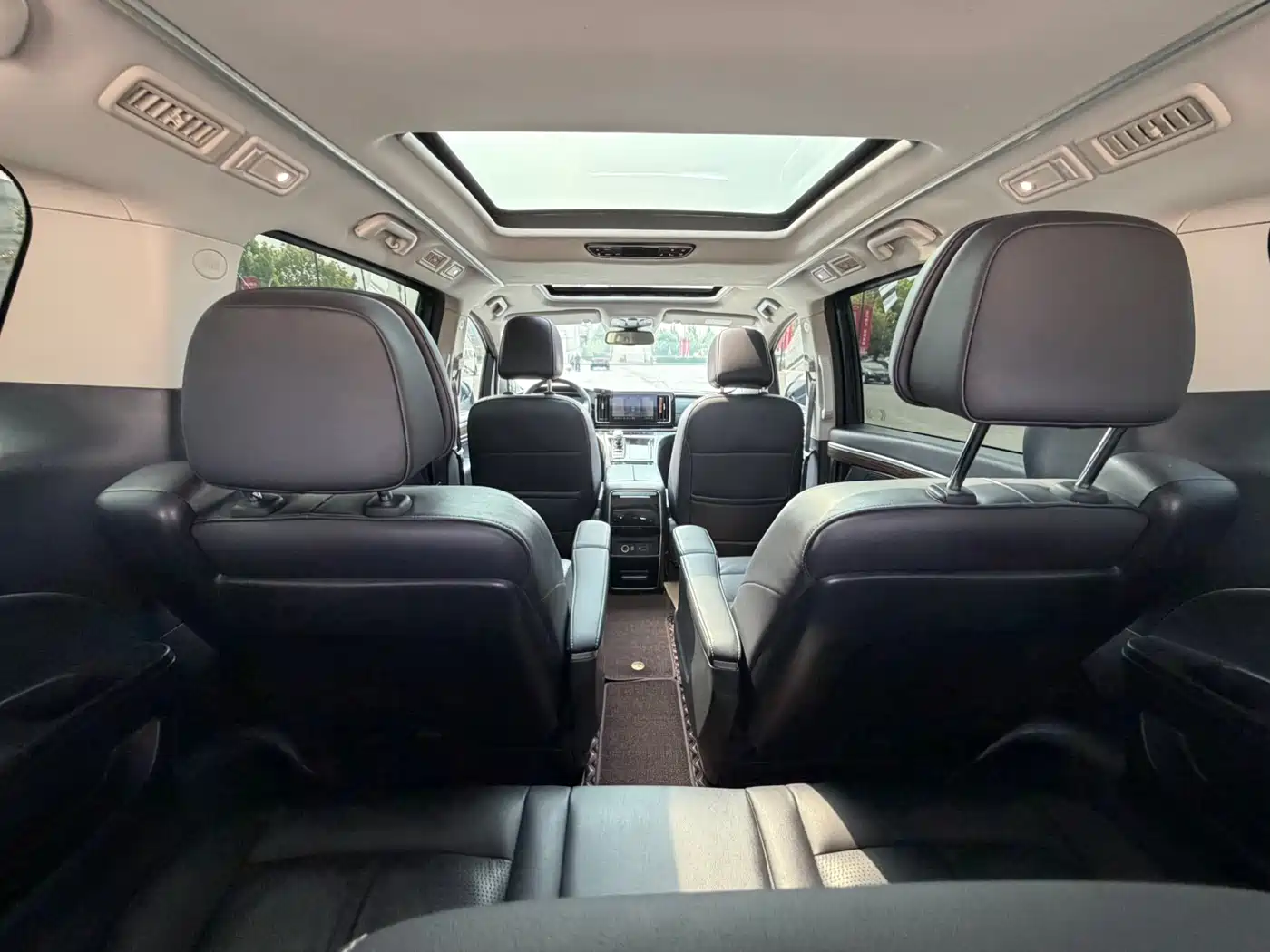 GAC Trumpchi Trumpchi M8 2021 Leading Show Series 390T Prestige Edition фото 15