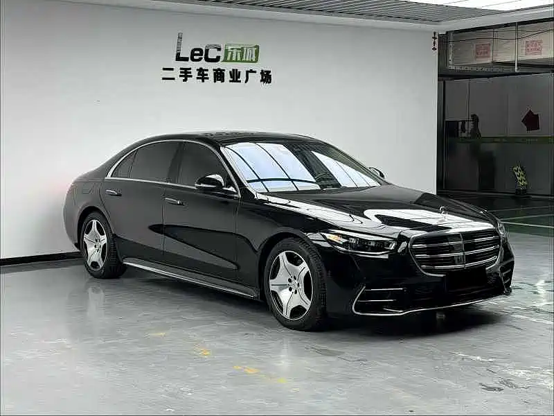 Фото 3 - Mercedes-Benz S-Class