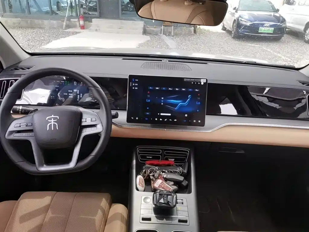 BYD Song Pro New Energy 2025 2nd Generation Smart Drive Edition DM-i 75KM Leading Type фото 13