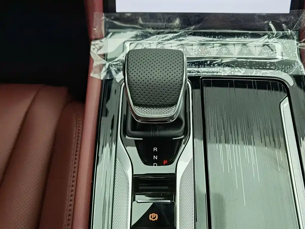Hongqi H5 PHEV 2026 2025 130 Super Hybrid Edition