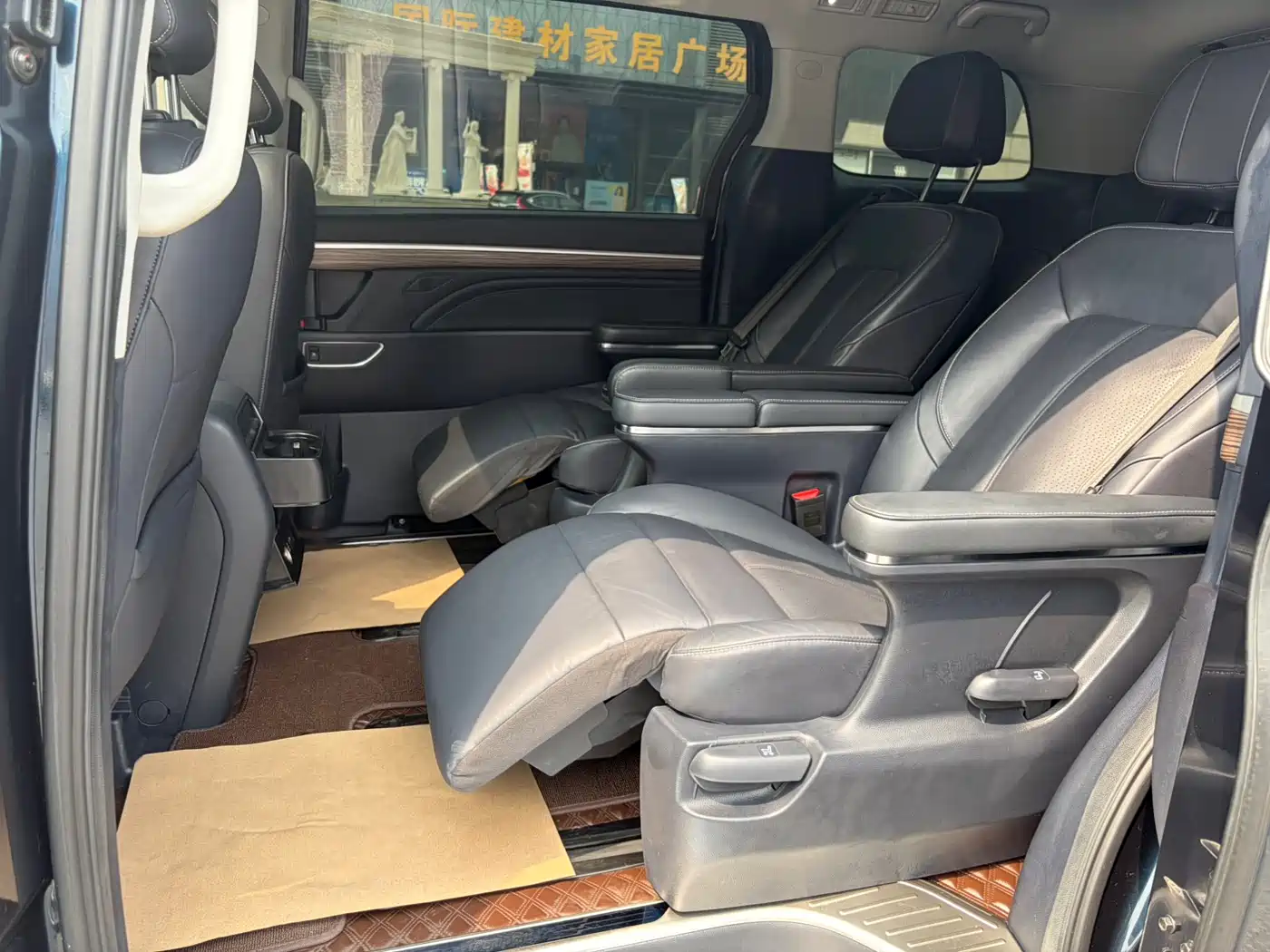 GAC Trumpchi Trumpchi M8 2021 Leading Show Series 390T Prestige Edition фото 12