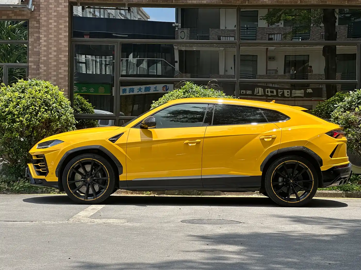 Lamborghini Urus 2021 4.0T V8 фото 2