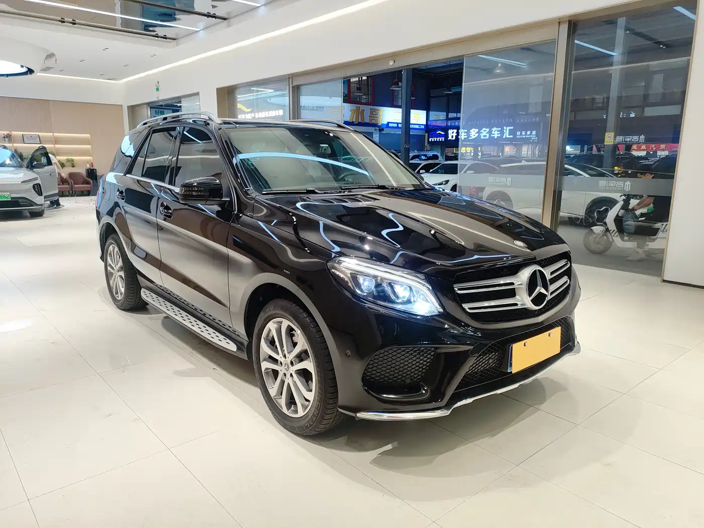 Mercedes-Benz GLE 2017 GLE 320 4MATIC Dynamic фото 2