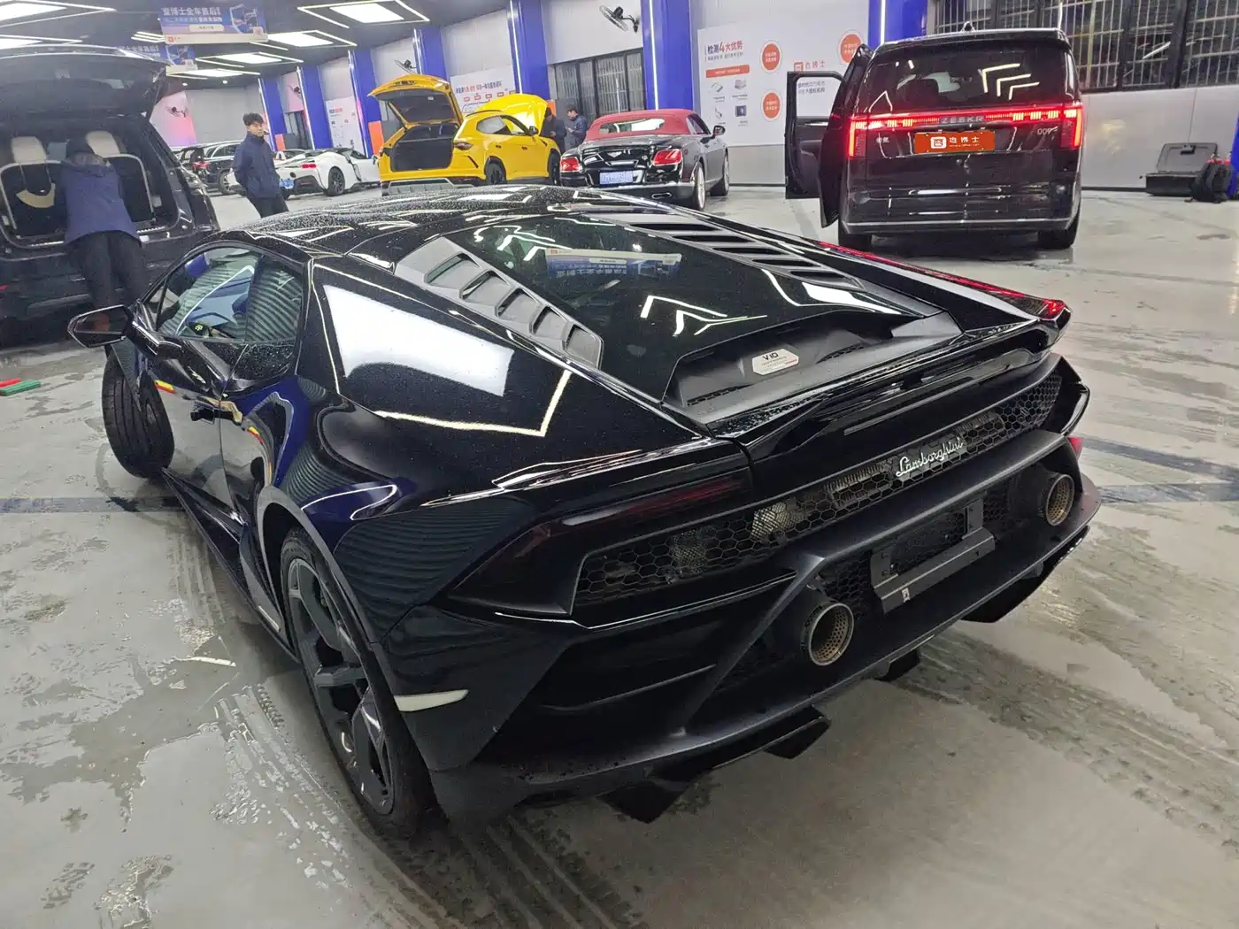 Lamborghini Huracán 2020 Huracán EVO RWD фото 5