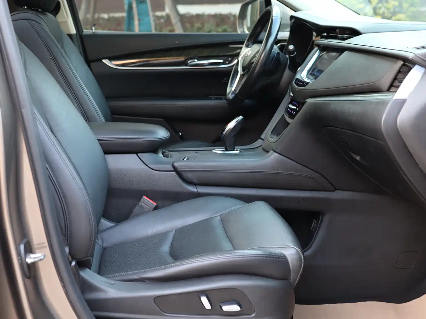Cadillac XT5 2016 25T Luxury Model фото 7