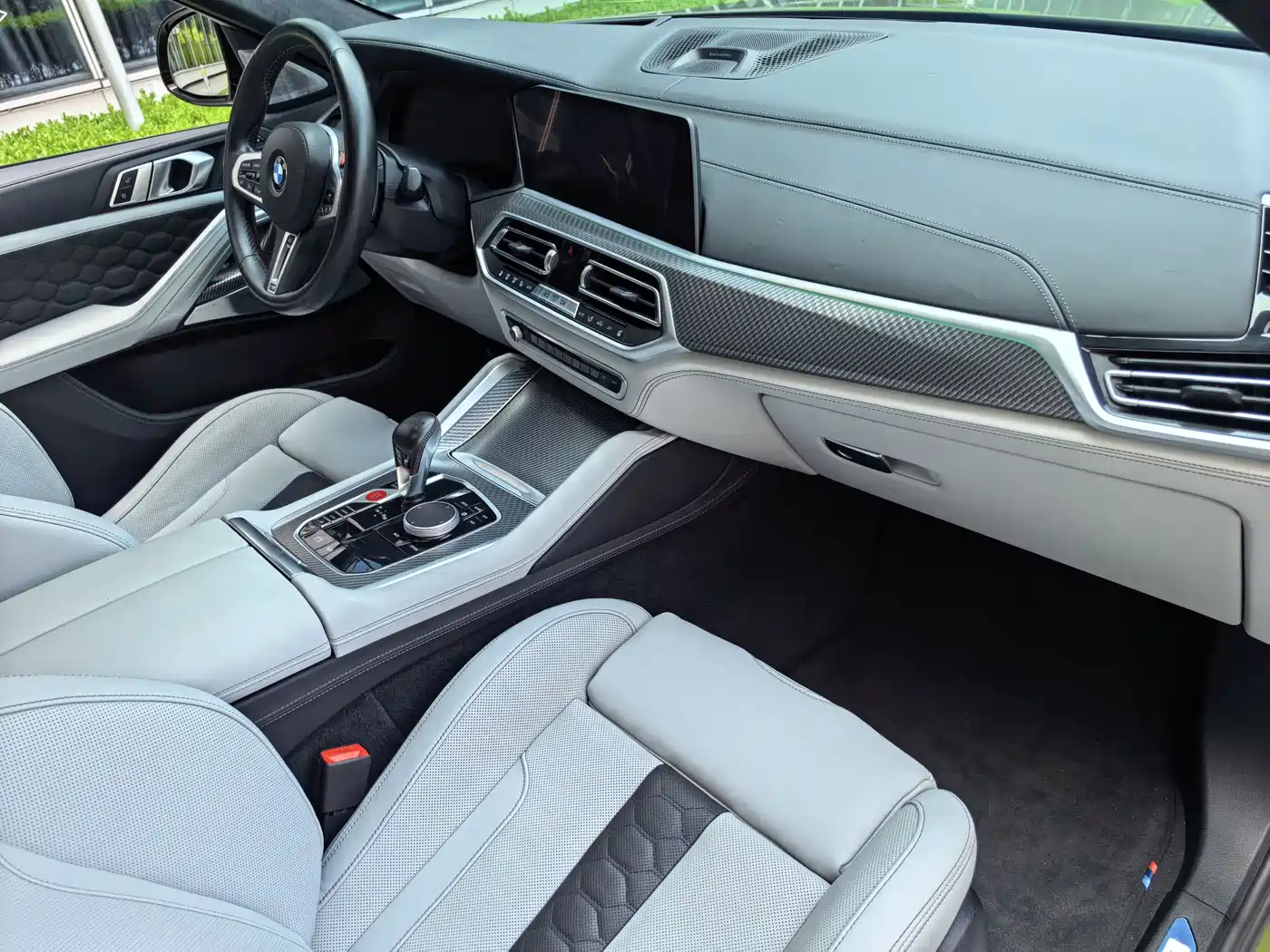 BMW X6 M 2022 X6 M фото 34