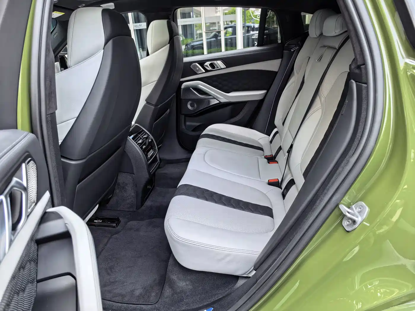 BMW X6 M 2022 X6 M фото 43