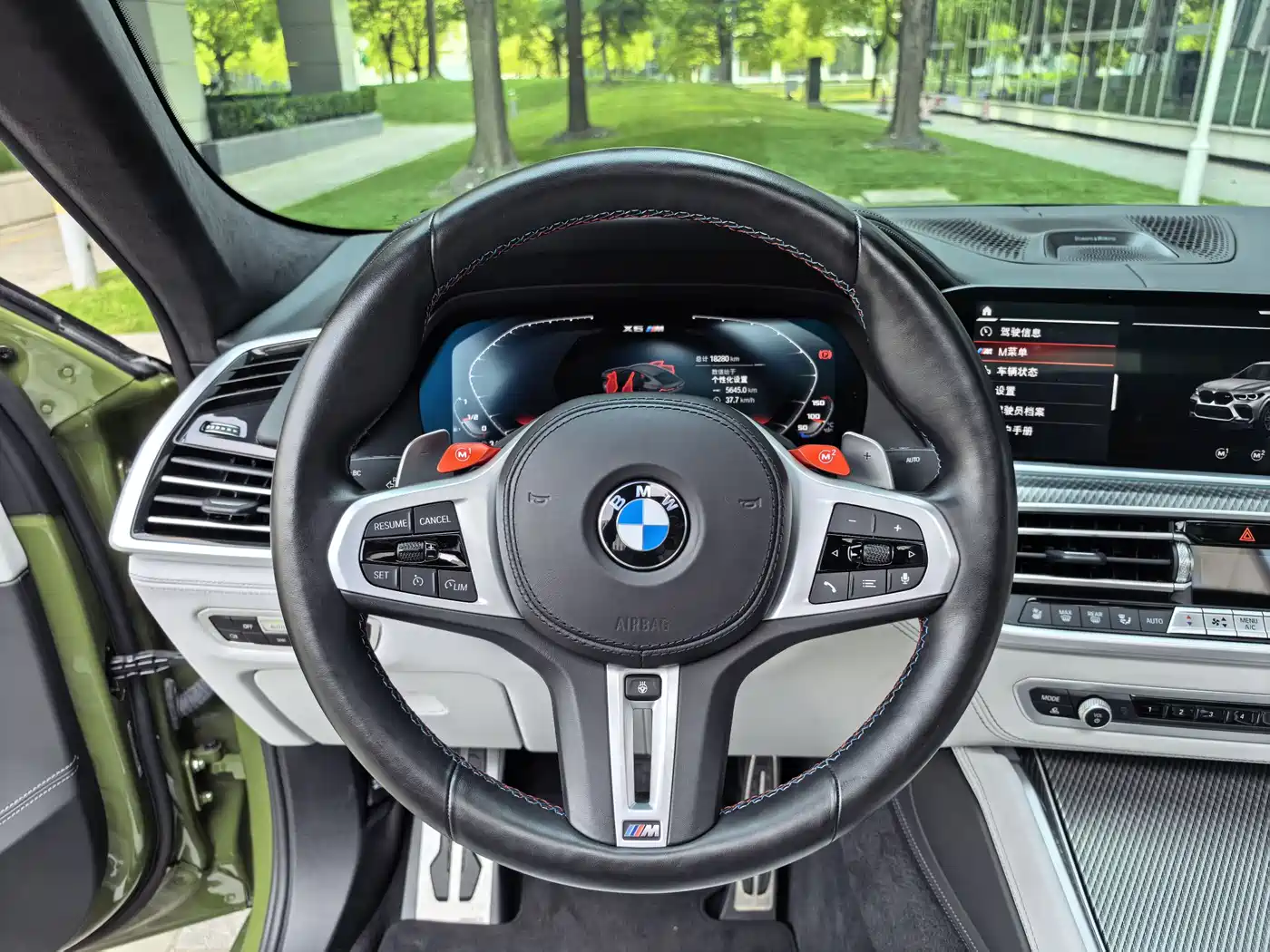 BMW X6 M 2022 X6 M фото 17