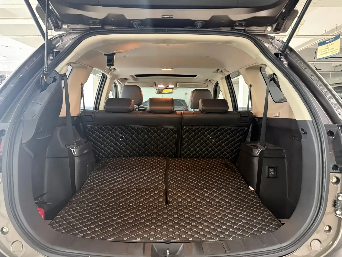 Mitsubishi Outlander 2019 2.4L 4WD Deluxe Edition 7-Seater China VI фото 15