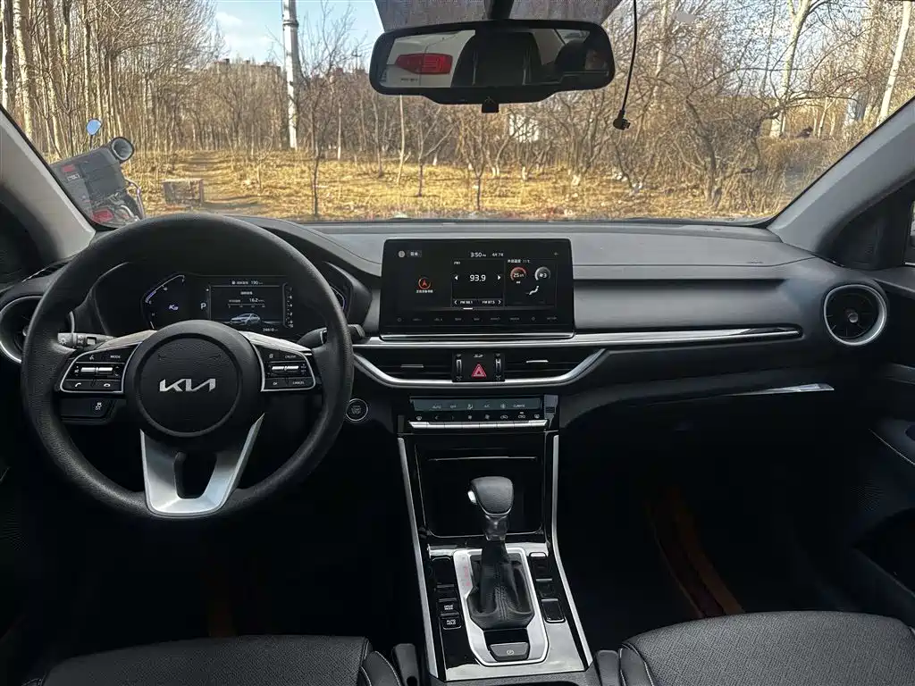 Kia K3 2021 Facelift 1.5L CVT Fashion Edition фото 7