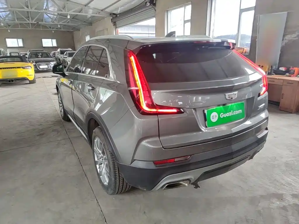 Cadillac XT4 2019 2018 28T FWD Leading Edition