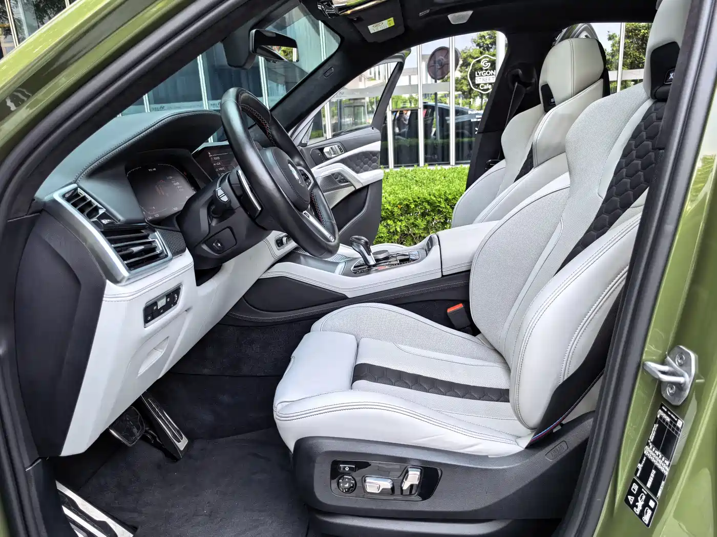 BMW X6 M 2022 X6 M фото 15