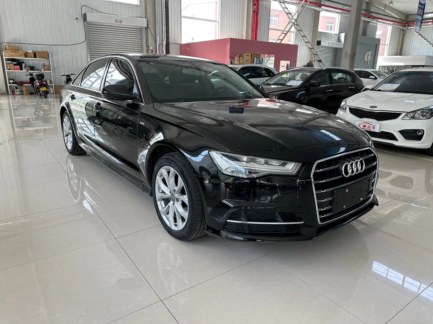 Audi A6L 2018 30th Anniversary 35 TFSI Fashion фото 3
