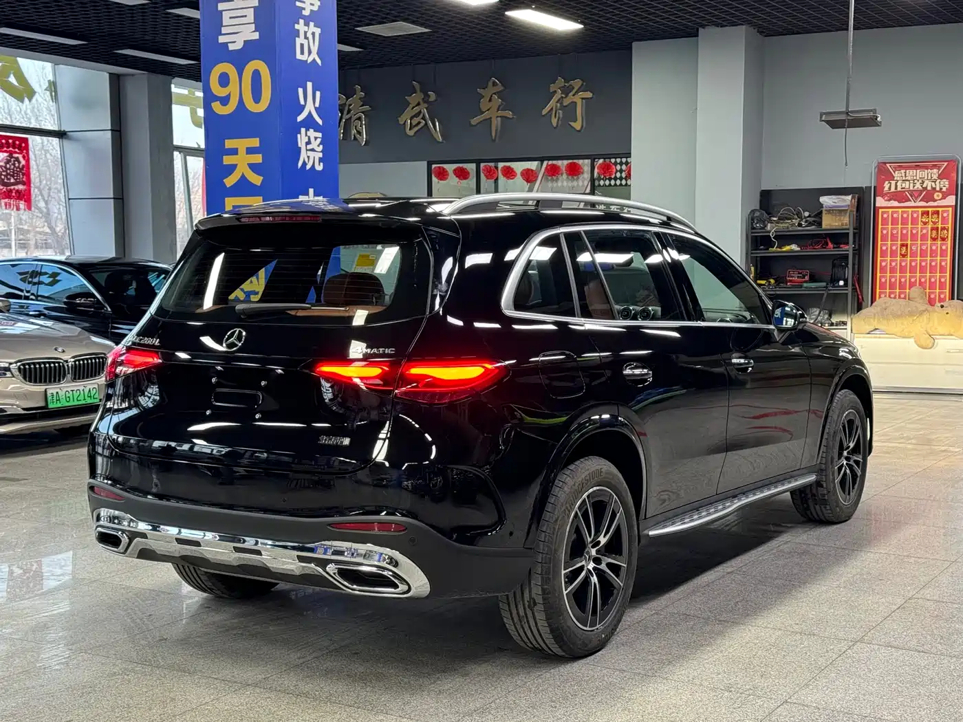 MERCEDES-BENZ GLC
