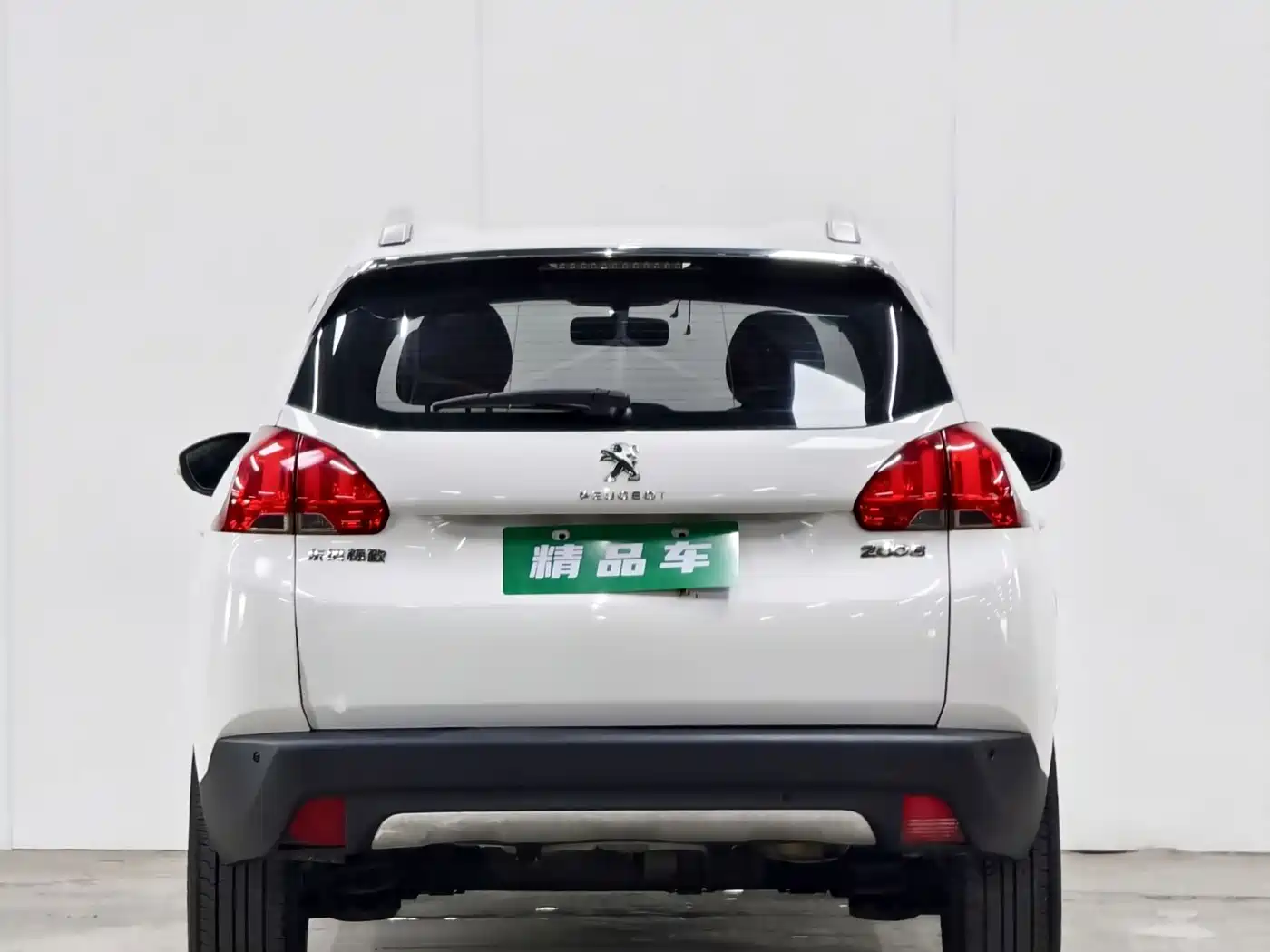 Peugeot 2008 2014 1.6L Automatic Fashion Edition фото 5