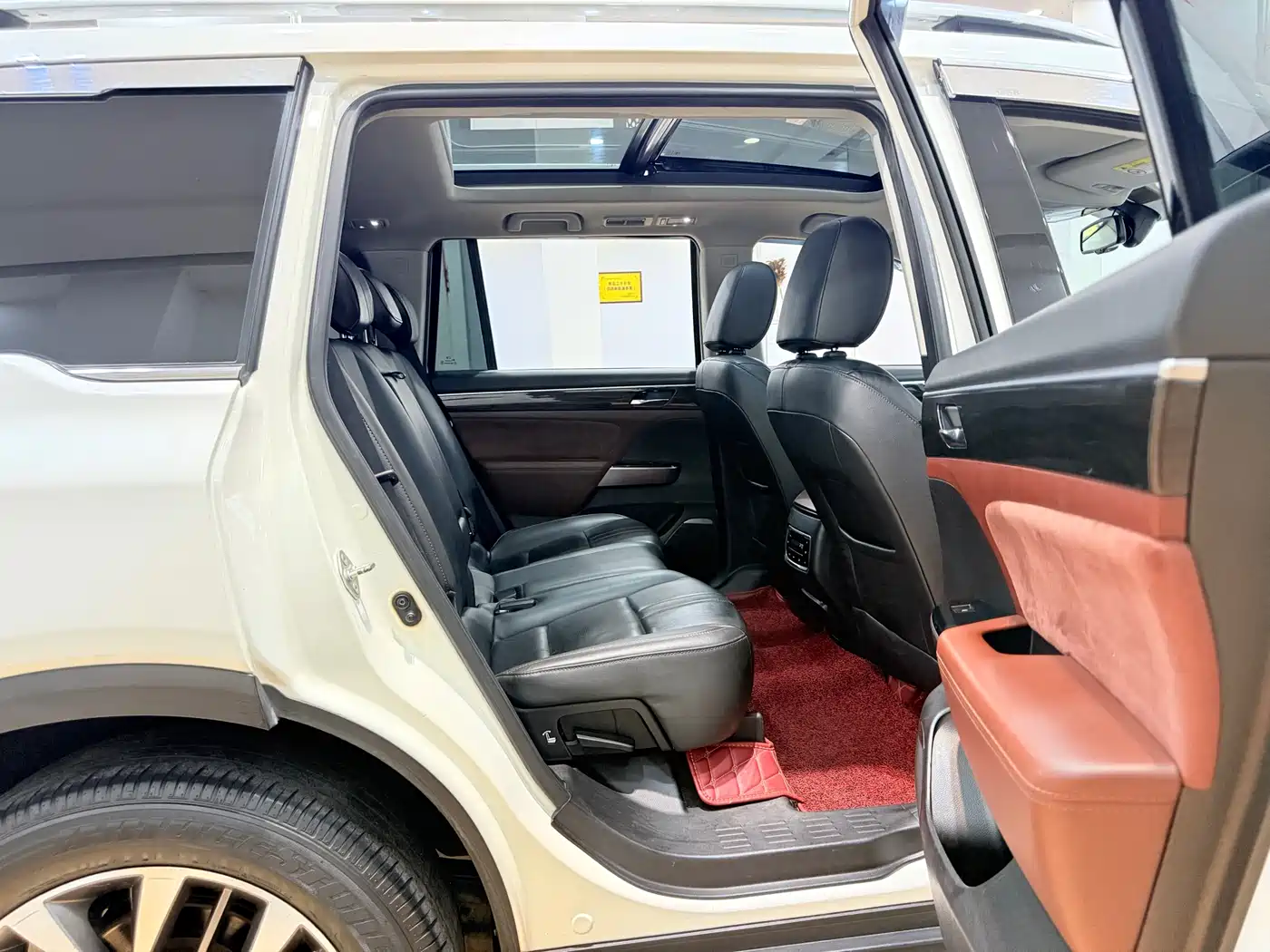 GAC Trumpchi Trumpchi GS8 2017 320T 2WD Luxury Smart Connect (7-seater) фото 13