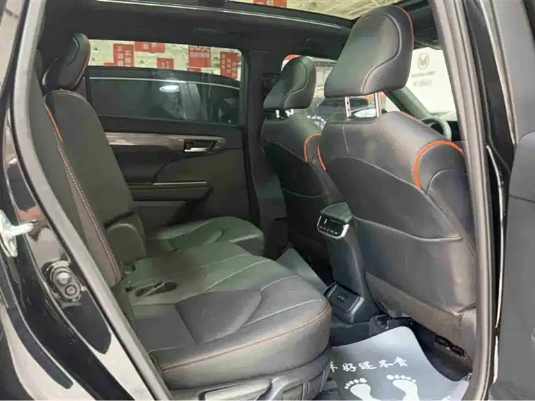 Toyota Crown Kluger 2024 2.5L HEV 4WD Premium Edition фото 5