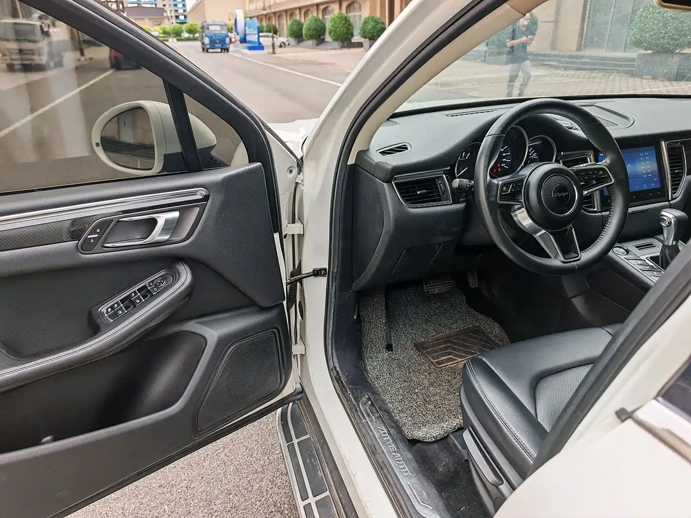 Zotye SR9 2018 2017 2.0T Auto Ultimate Light Edition