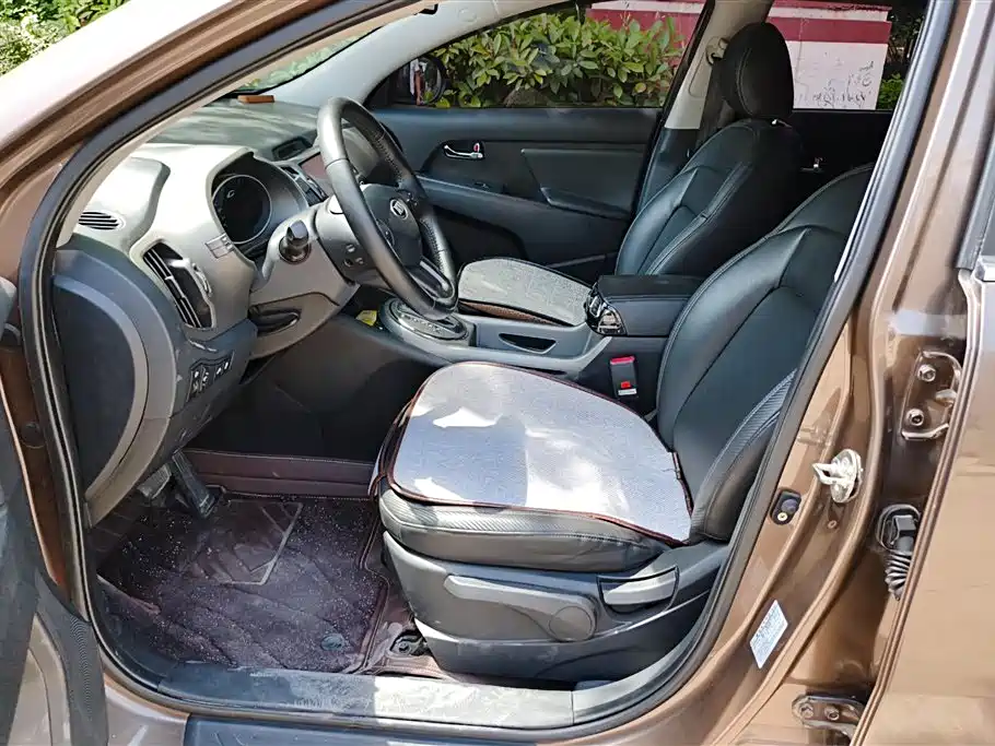 Kia Sportage 2016 2.0L Automatic 2WD DLX фото 9
