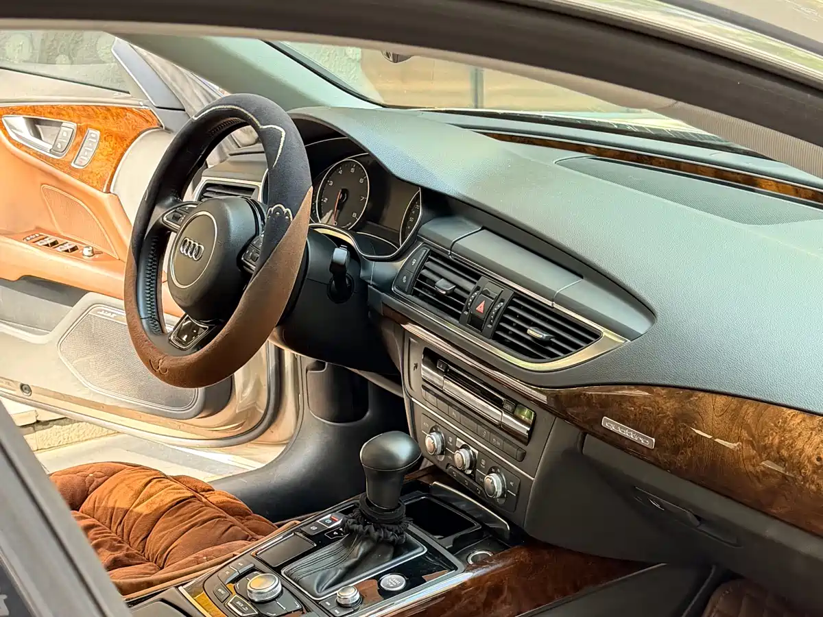 Audi A7 2014 50 TFSI quattro Comfort Edition фото 8
