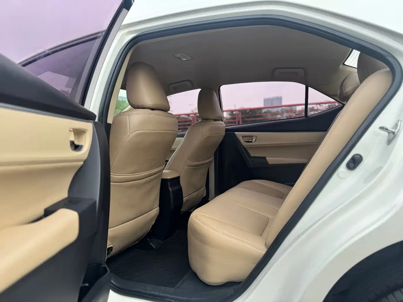 Toyota Levin 2015 1.6E CVT New Edge Edition фото 11
