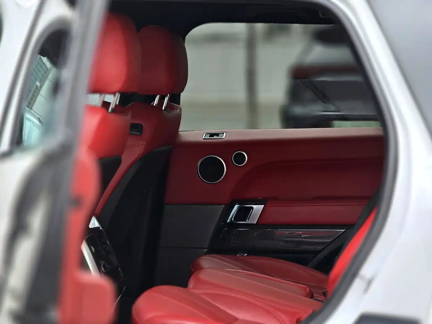 Land Rover Range Rover Sport 2017 3.0 SC V6 SE фото 13
