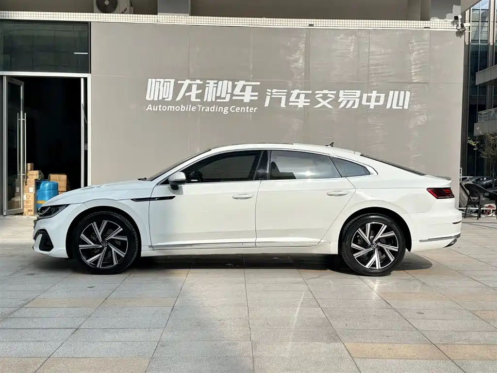 Volkswagen FAW-Volkswagen CC 2021 330TSI Dazzle Edition фото 21