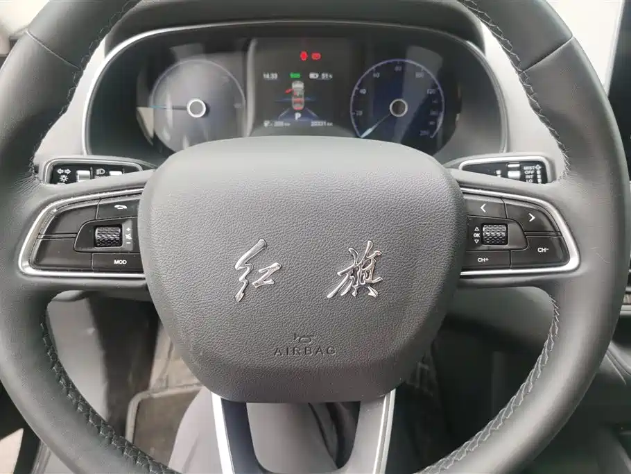 Hongqi E-QM5 2023 Facelift Basic Travel Edition фото 15