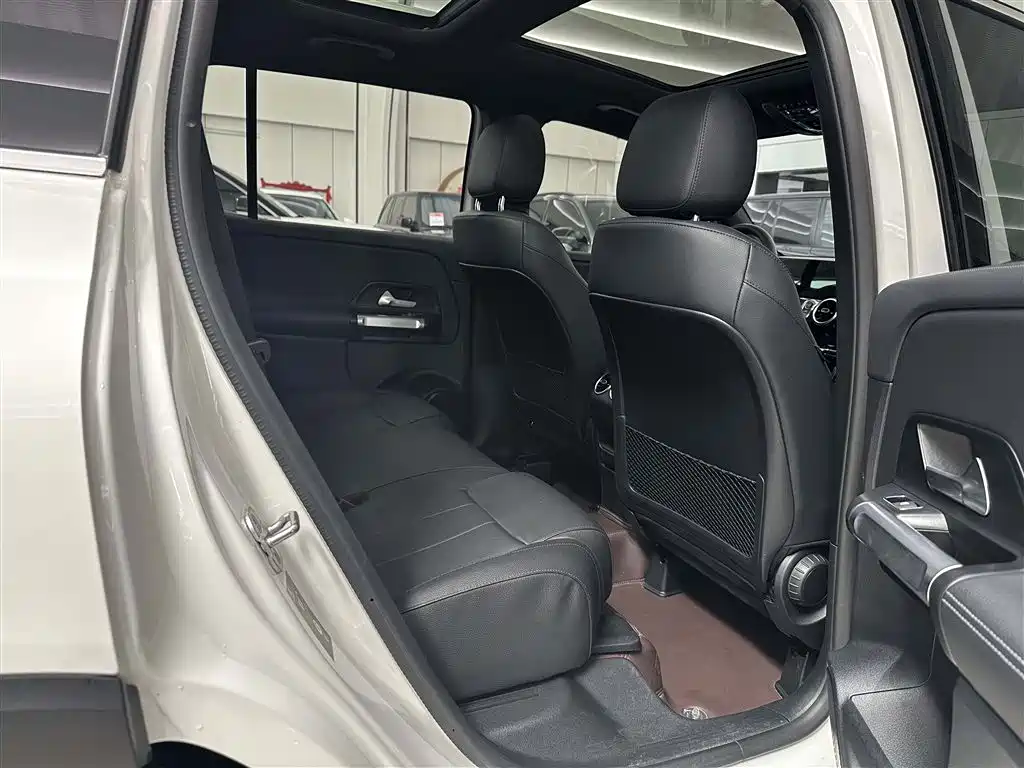 Mercedes-Benz GLB 2024 GLB 200 Dynamic фото 18