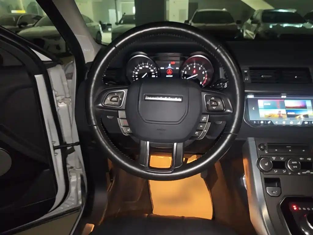 Land Rover Range Rover Evoque 2018 240PS SE Smart Edition фото 11
