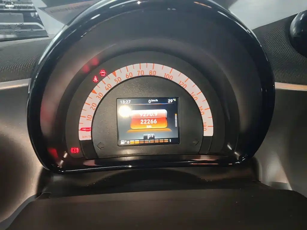 smart forfour 2018 2018 1.0L 52kW Passion Edition