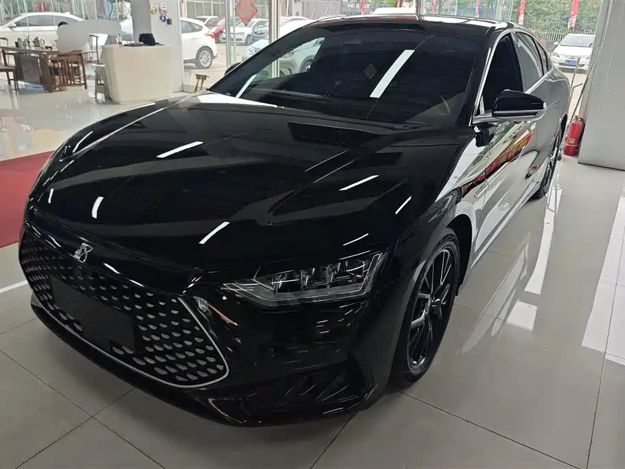 BYD Han 2024 DM-i Glory Edition 121KM Premium