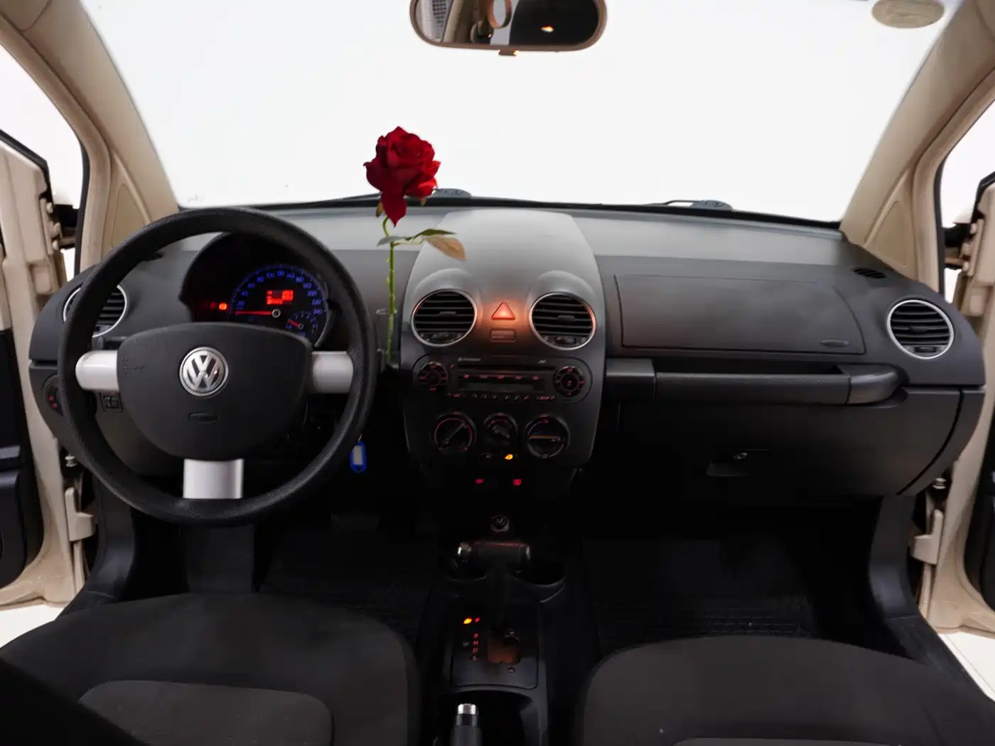 Volkswagen Beetle 2009 2008 2.0 AT Top Configuration