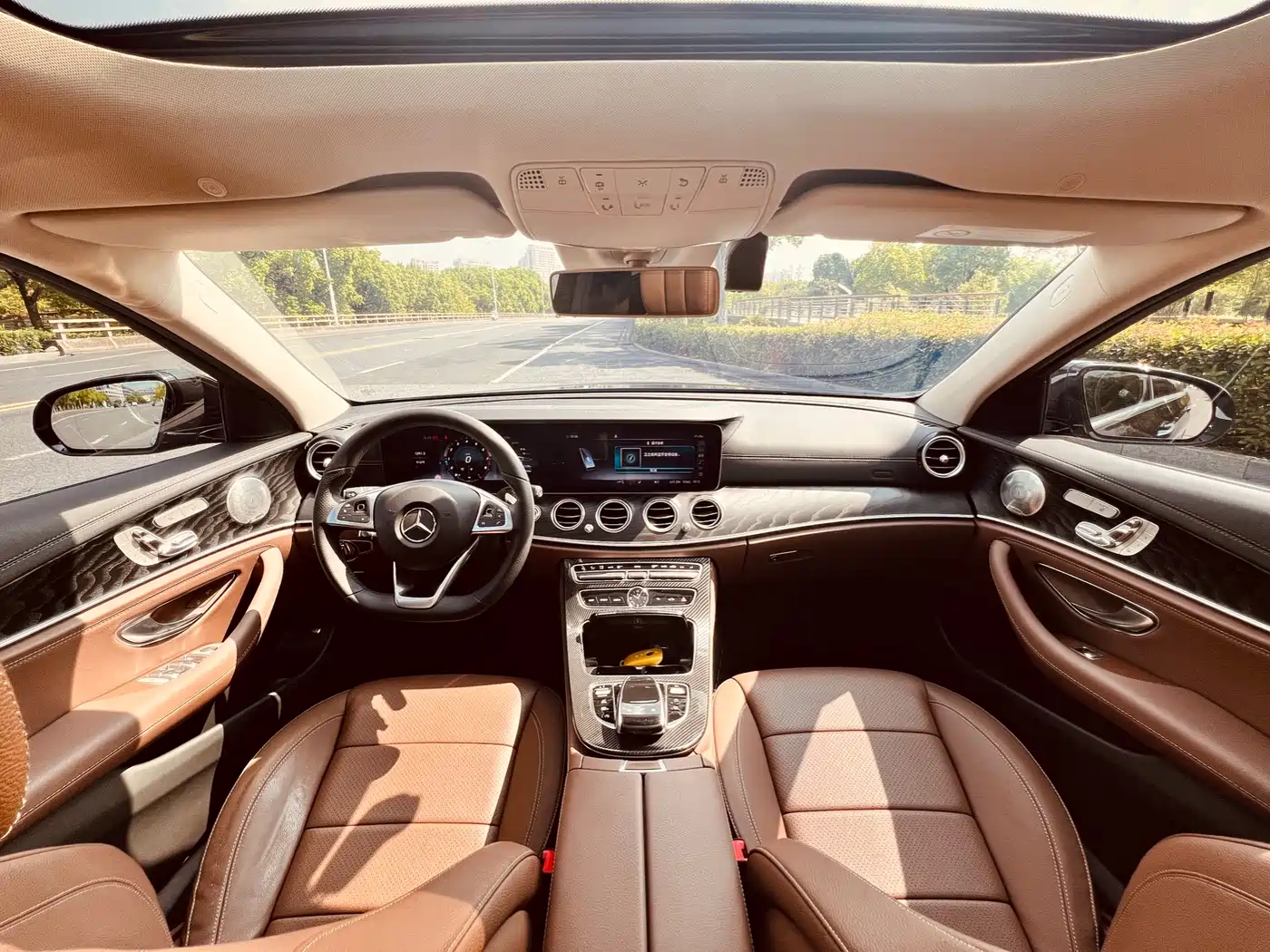 Mercedes-Benz E-Class 2016 E 300 L Sport Fashion Type фото 18