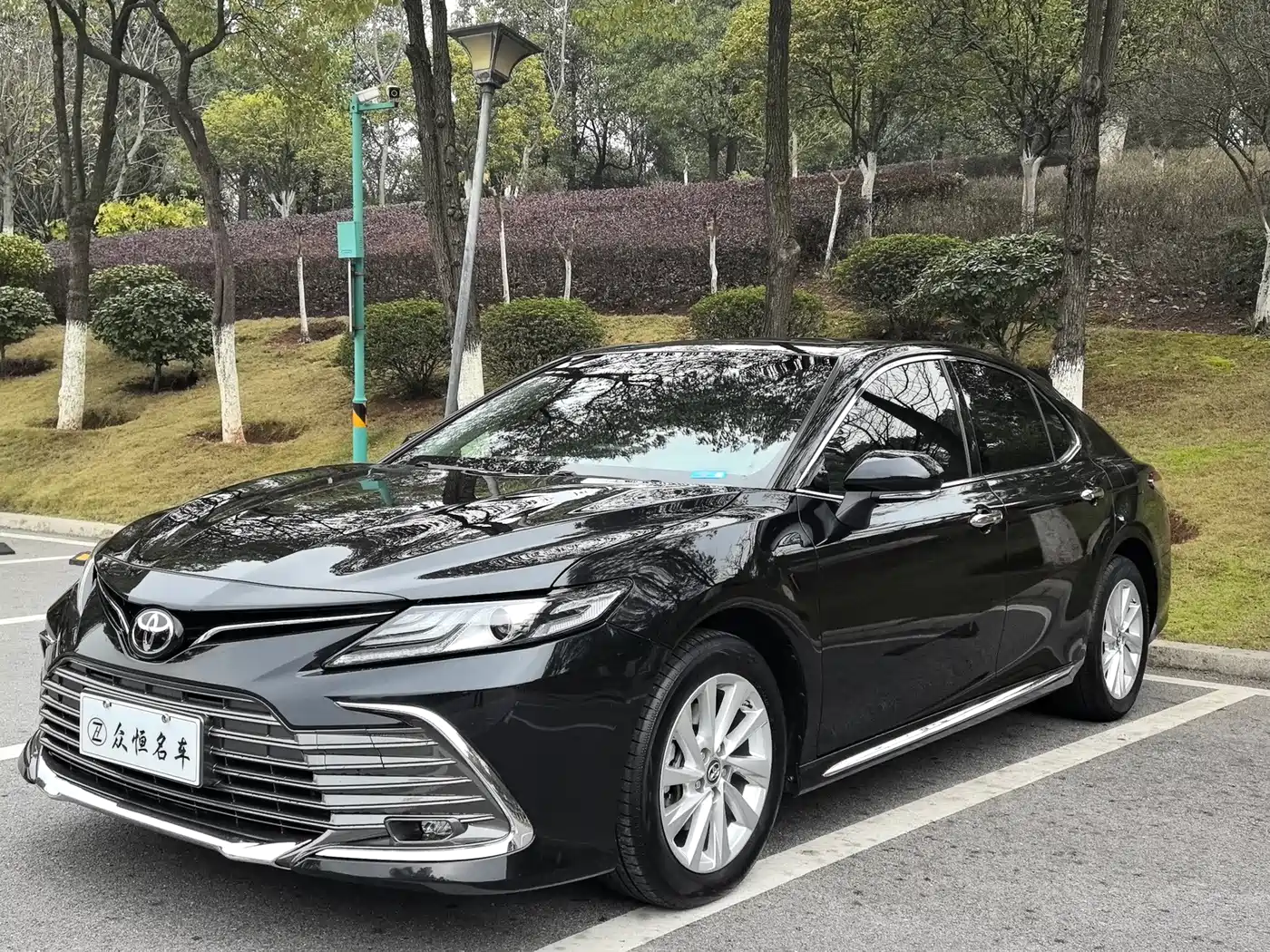 TOYOTA CAMRY