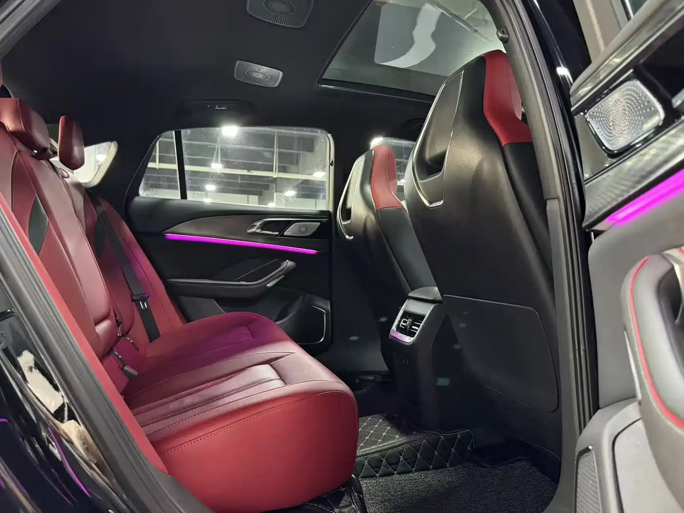 Hongqi H6 2025 Model 2.0T 2 Million Units Commemorative Edition фото 8