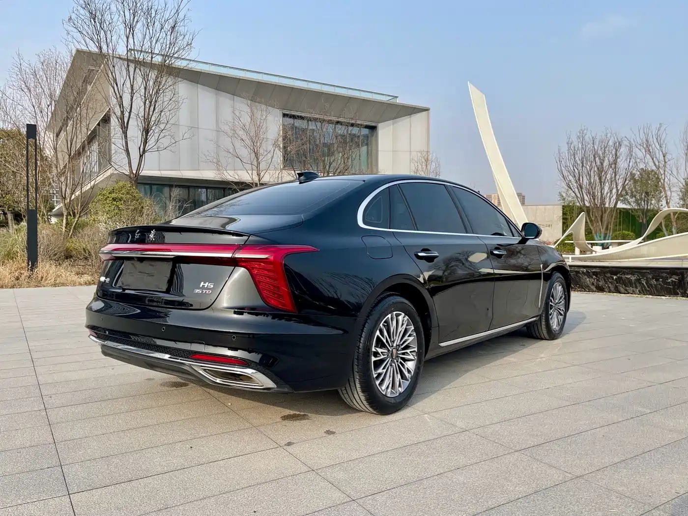 Hongqi H5 2024 1.5T DCT Smart Connect Flag Rhythm Edition фото 21