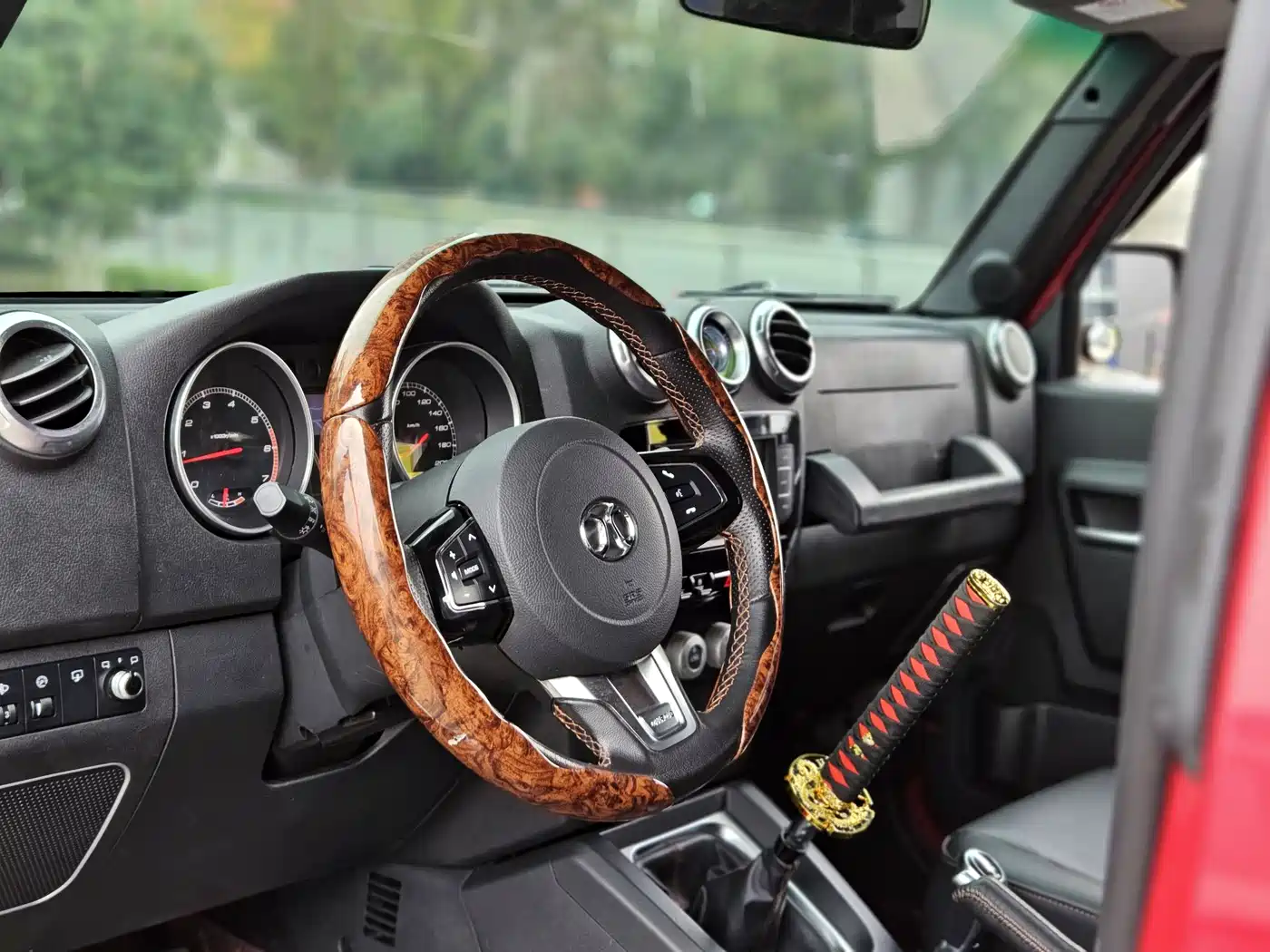 BAIC ORV Beijing Offroad BJ40 2016 Model 40L 2.0T Manual 4WD Premium фото 9