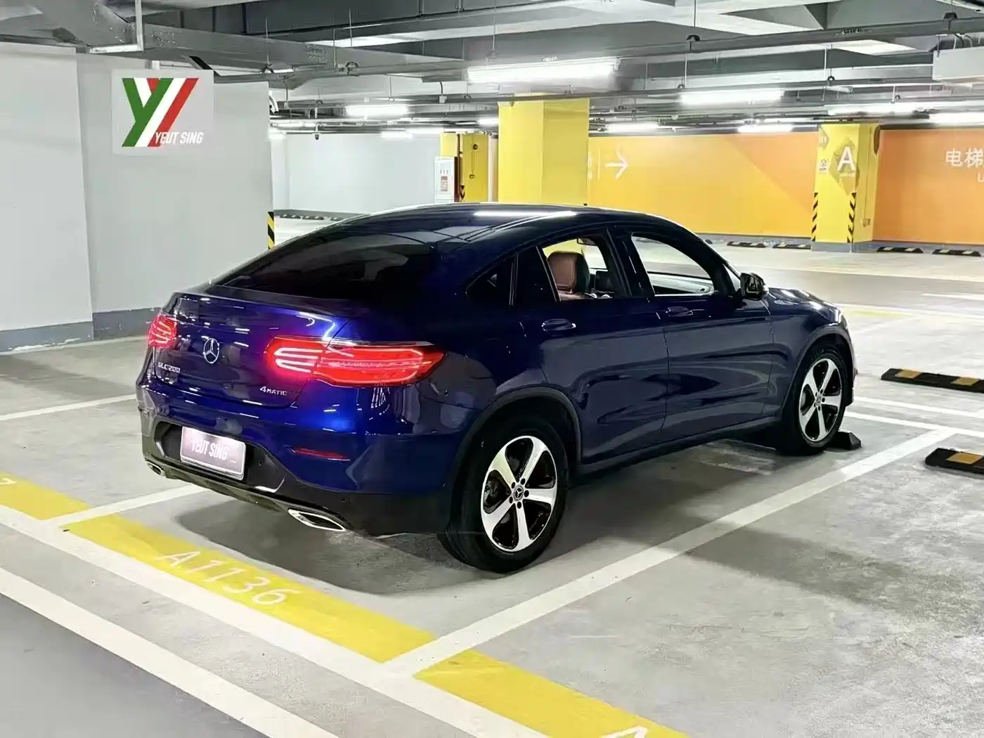 Mercedes-Benz GLC Coupe 2018 GLC 200 4MATIC Coupe SUV фото 8