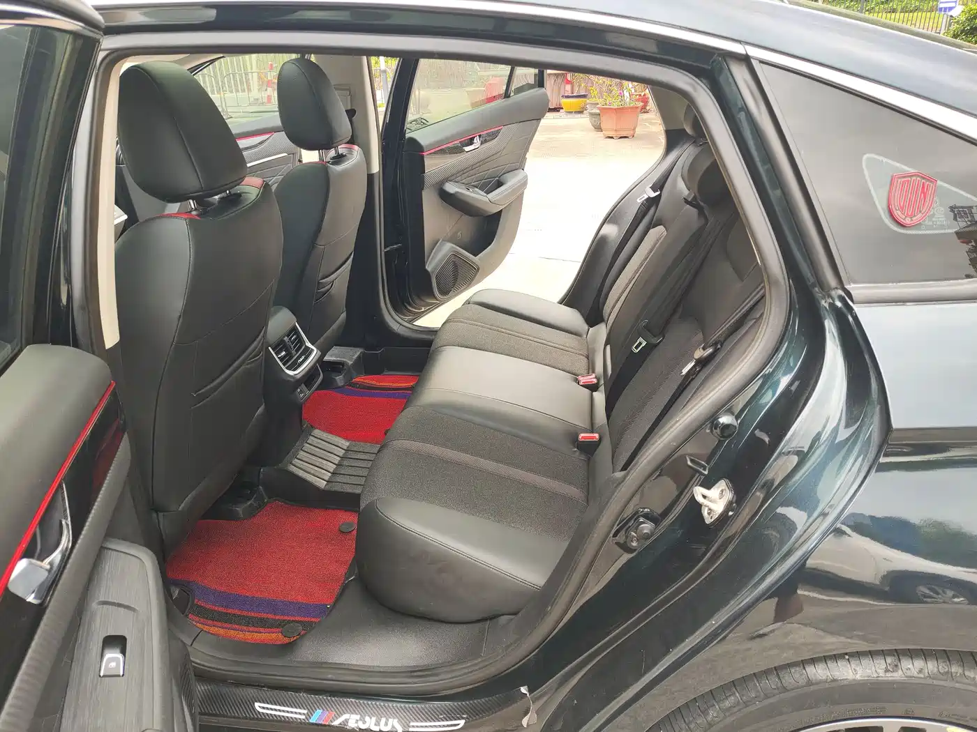 DONGFENG YI HYUN MAX