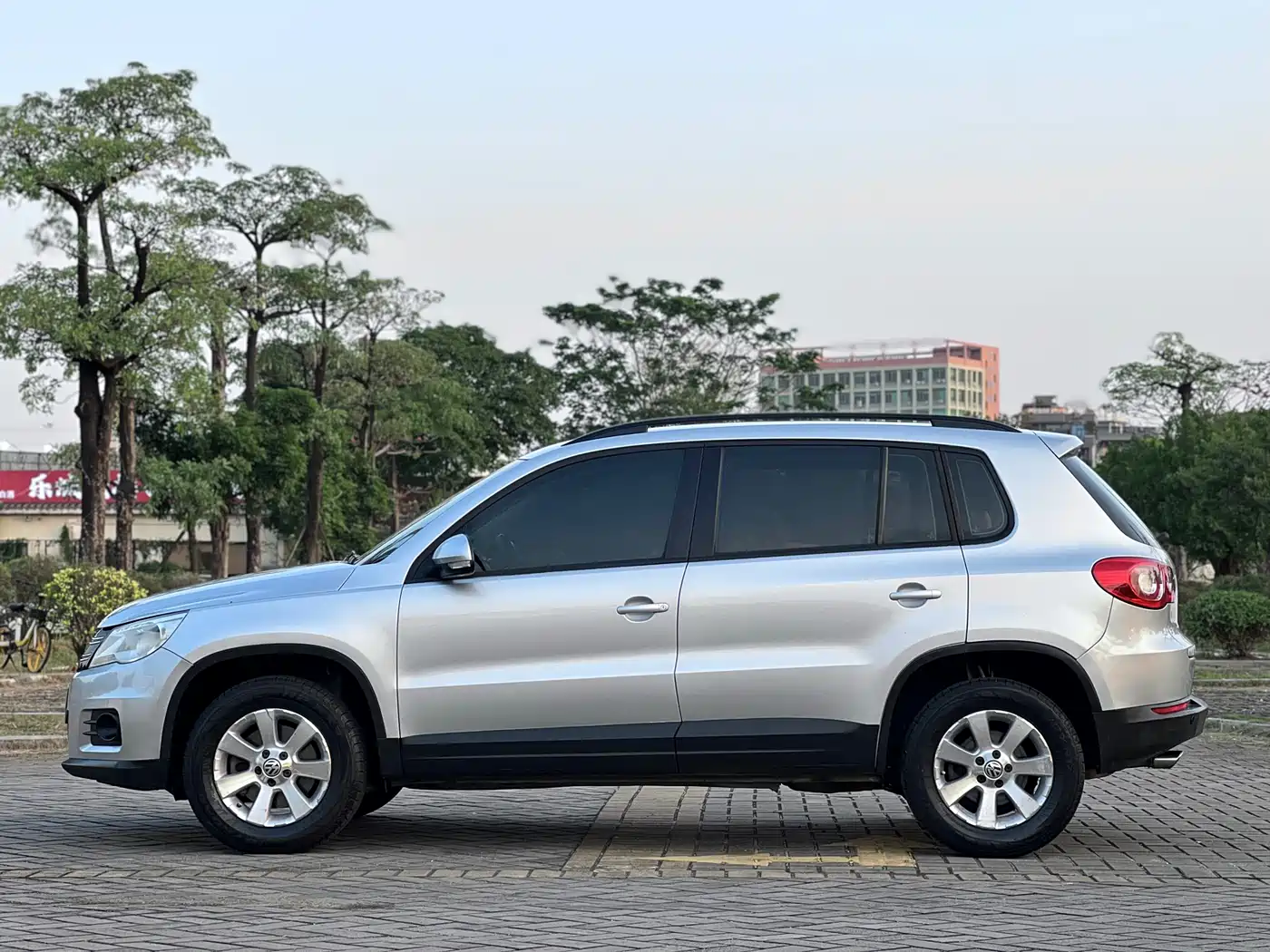 Volkswagen Tiguan 2012 1.8TSI Automatic 2WD Trend Edition фото 7