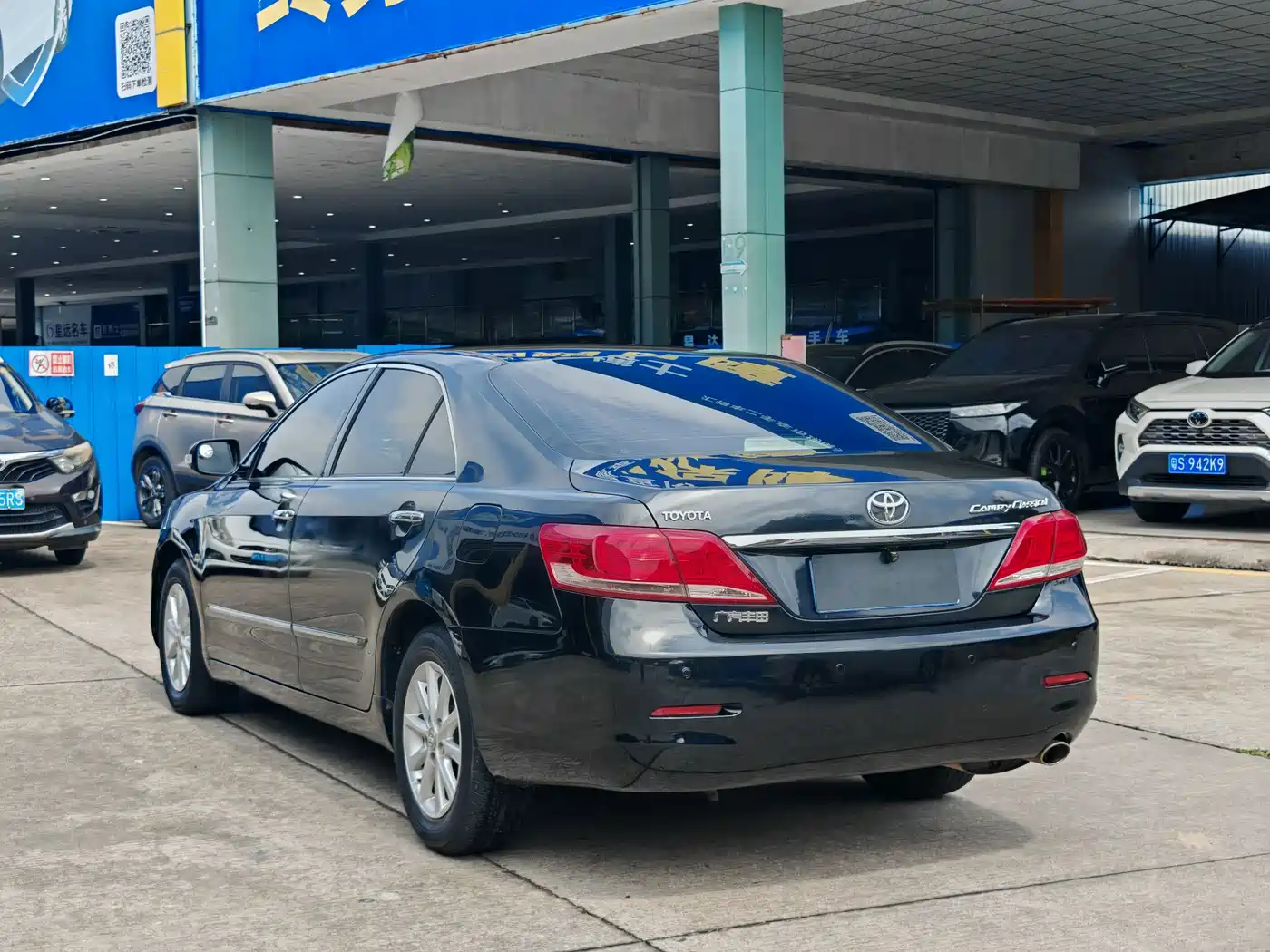 Toyota Camry 2013 200E Classic Elite Edition фото 4