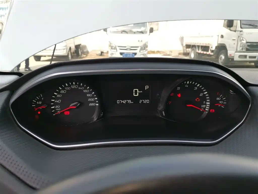 Peugeot 308 2016 1.6L Automatic Luxury фото 8