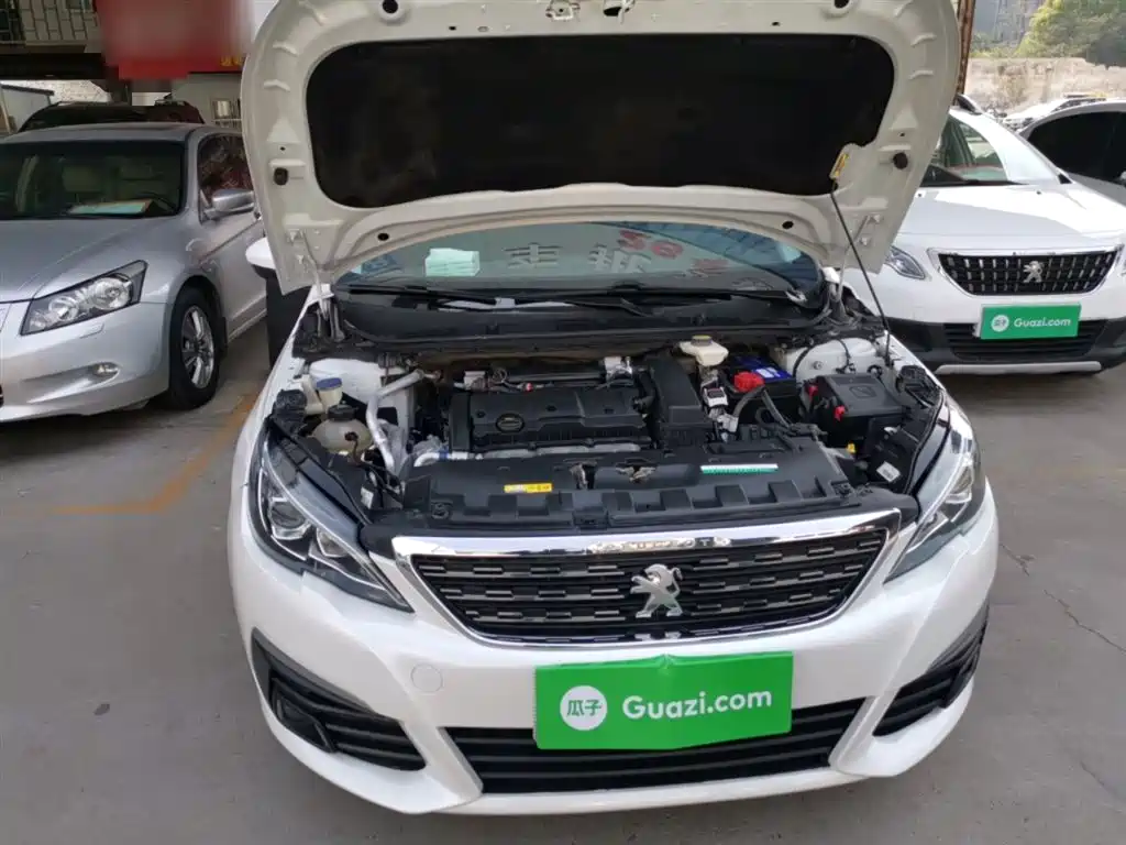 Peugeot 308 2016 1.6L Automatic Luxury фото 16