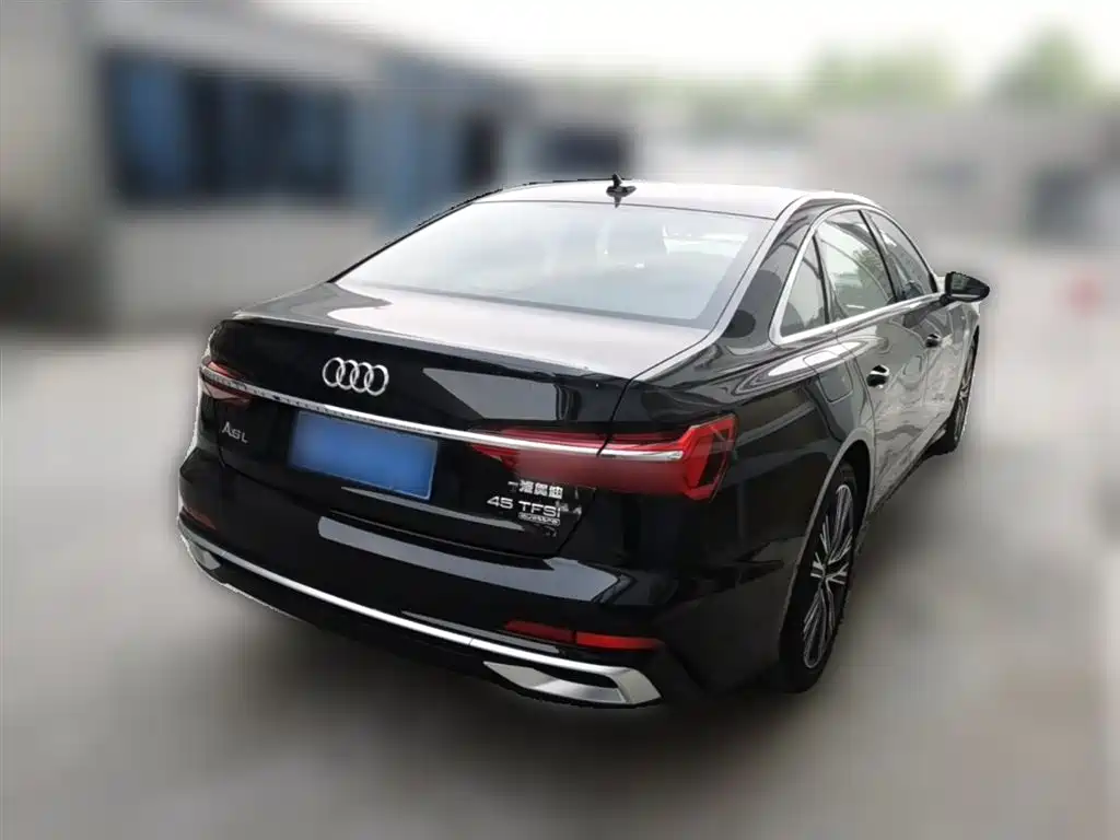Audi A6L 2025 45 TFSI quattro Premium Sport фото 12