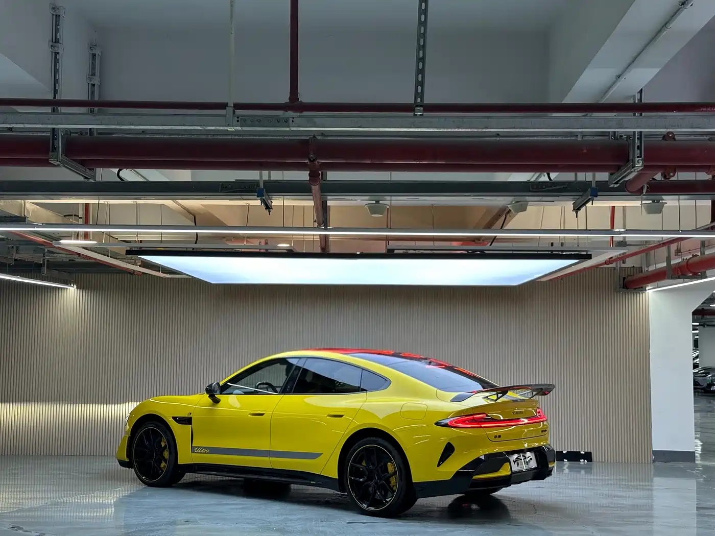 XIAOMI CAR XIAOMI SU7 ULTRA