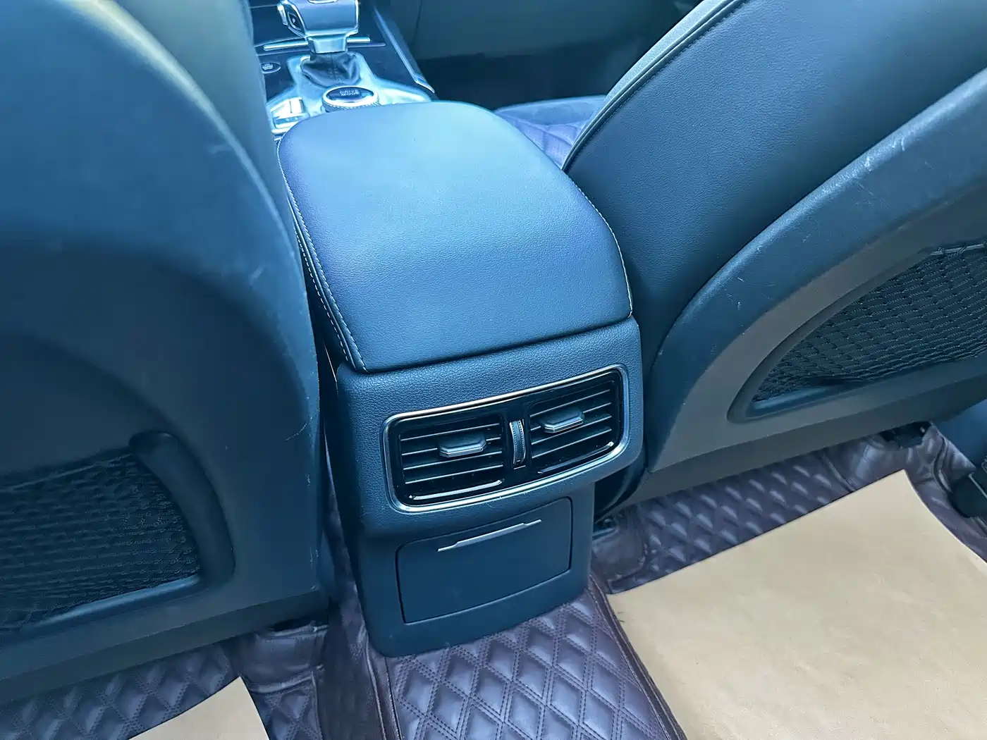Hongqi HS5 2019 2.0T Smart Connect Enjoy 4WD Edition фото 19