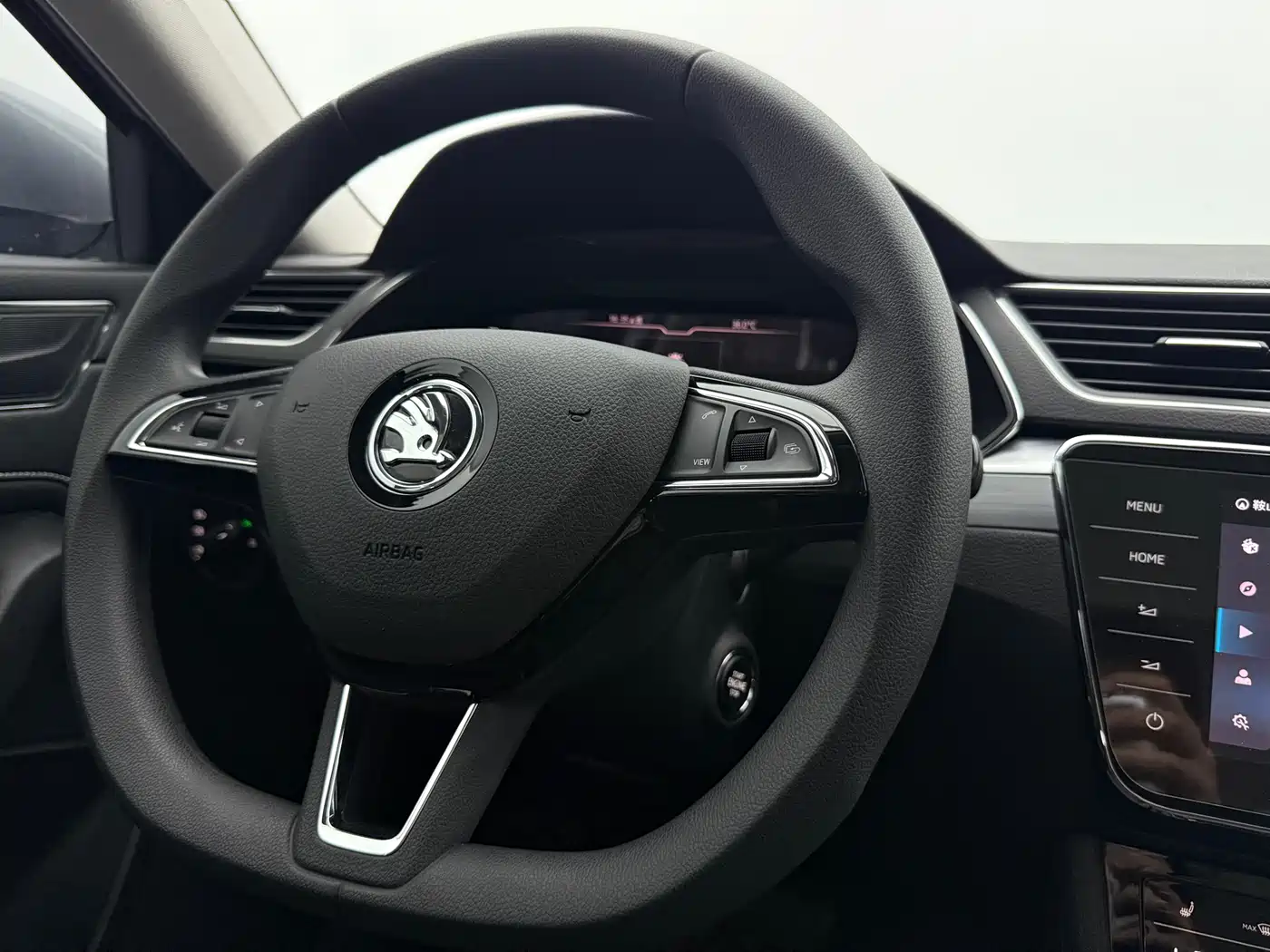 Škoda Superb 2023 Facelift TSI280 DSG Premium Edition фото 16