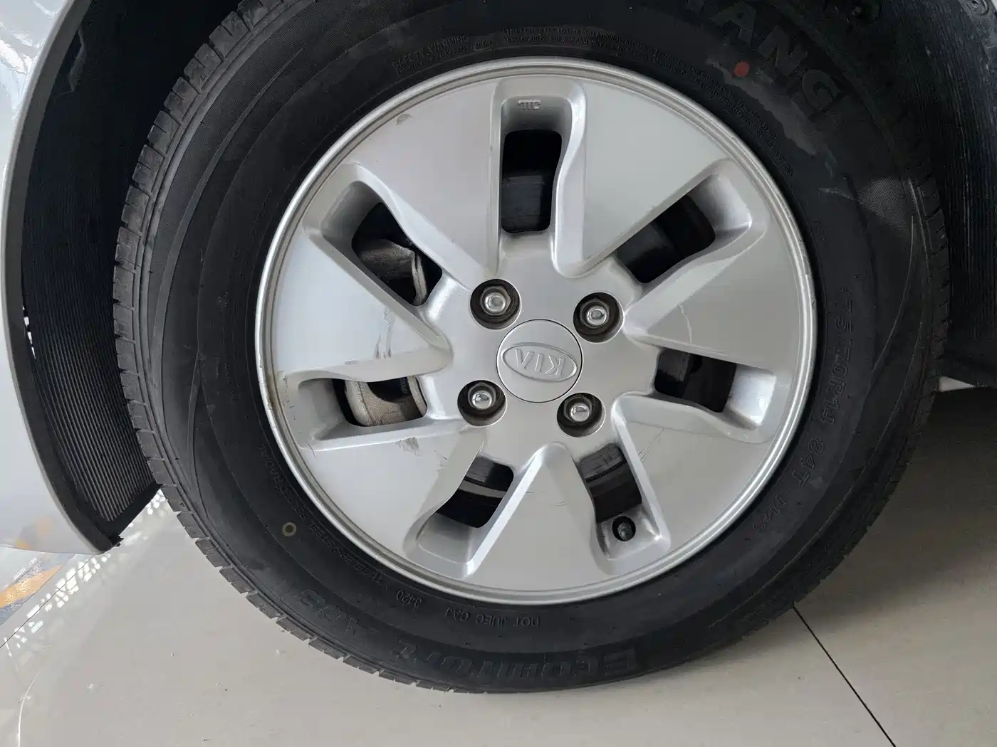 Kia K2 2011 Sedan 1.4L AT Premium ECO фото 13