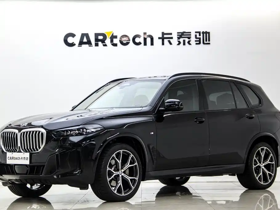 BMW X5 2023 xDrive 30Li Premium M Sport Black Night Package